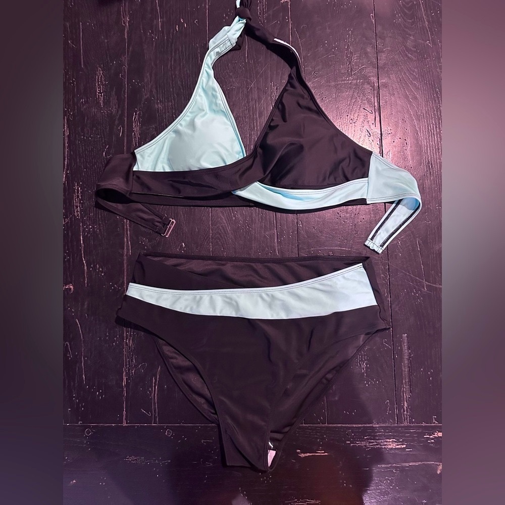 Stylish Two-Tone Swimwear Set